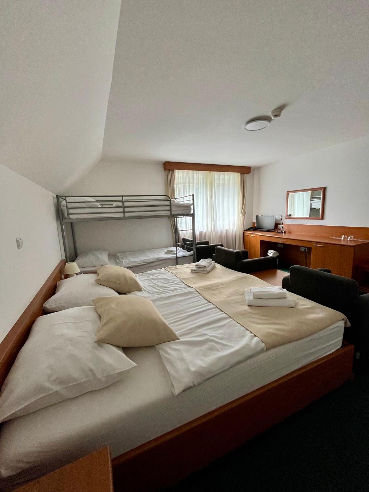 Hotel Tisa Pohorje Hočko Pohorje المظهر الخارجي الصورة